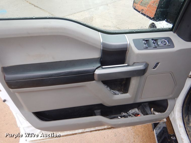 image for item DK1078 2016 Ford F150 XLT  SuperCrew pickup truck