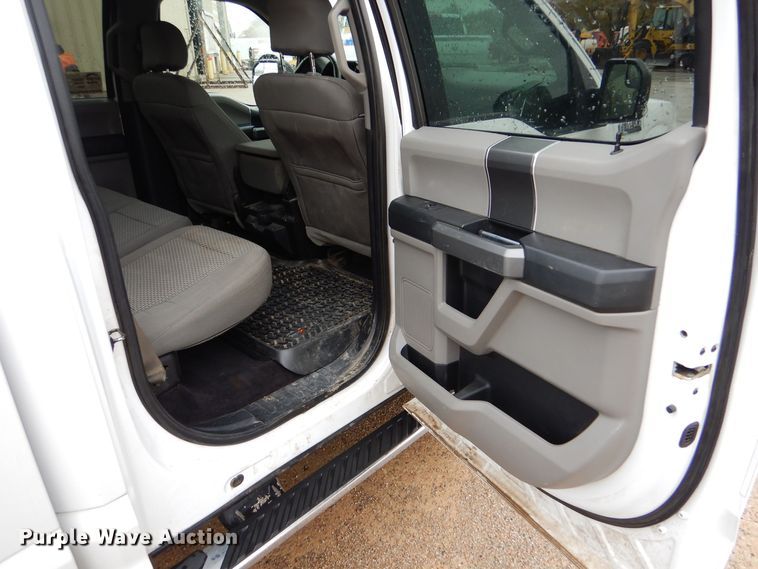 image for item DK1078 2016 Ford F150 XLT  SuperCrew pickup truck