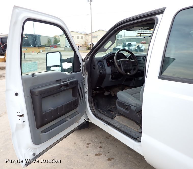 image for item DK1079 2015 Ford F250 Super Duty XL  Crew Cab pickup truck