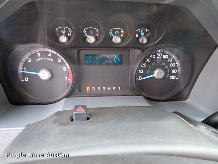 image for item DK1079 2015 Ford F250 Super Duty XL  Crew Cab pickup truck