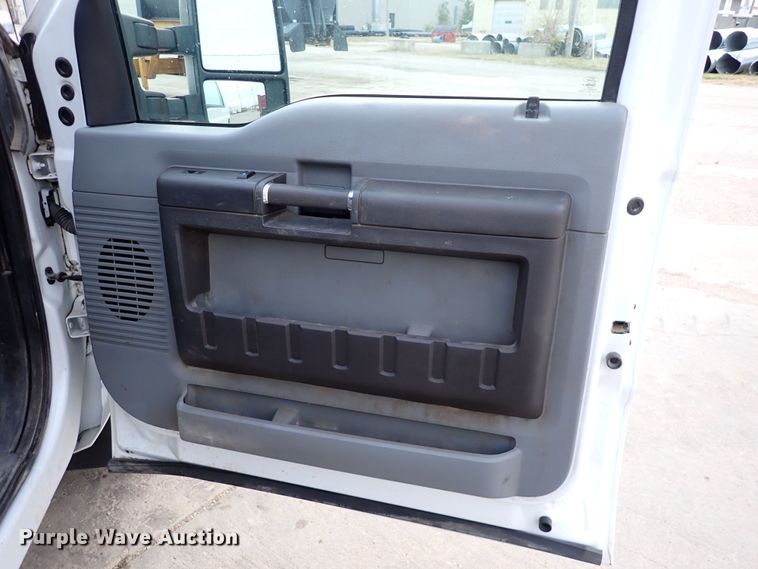 image for item DK1079 2015 Ford F250 Super Duty XL  Crew Cab pickup truck