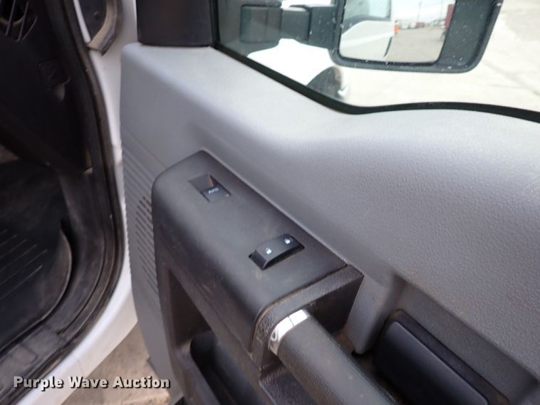 image for item DK1079 2015 Ford F250 Super Duty XL  Crew Cab pickup truck