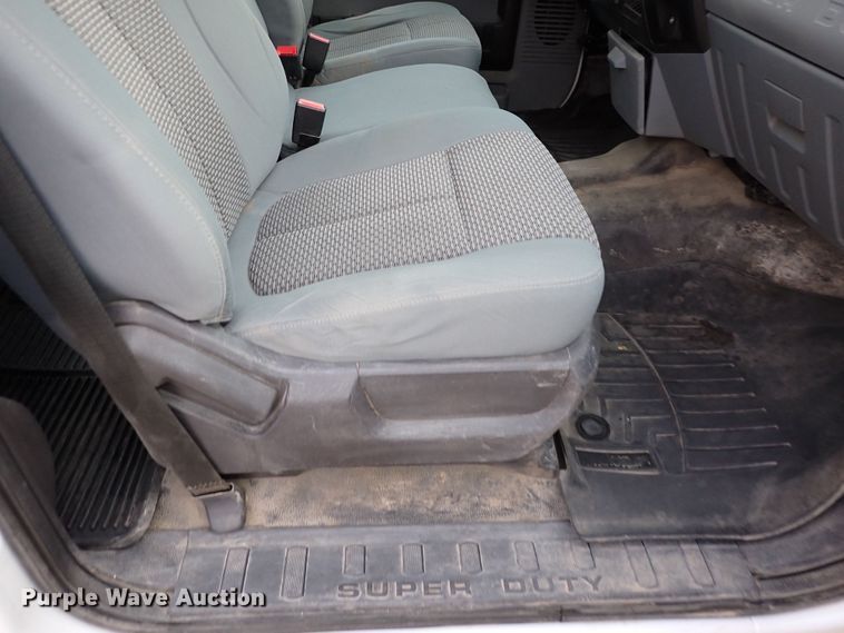 image for item DK1079 2015 Ford F250 Super Duty XL  Crew Cab pickup truck