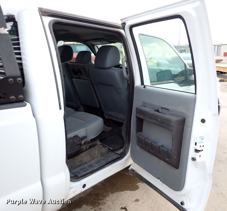 image for item DK1079 2015 Ford F250 Super Duty XL  Crew Cab pickup truck