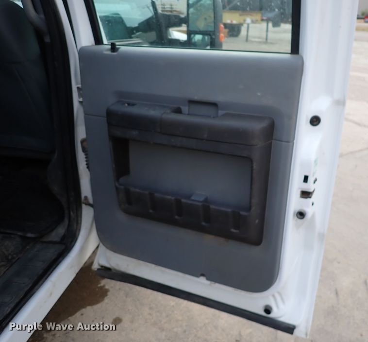 image for item DK1079 2015 Ford F250 Super Duty XL  Crew Cab pickup truck