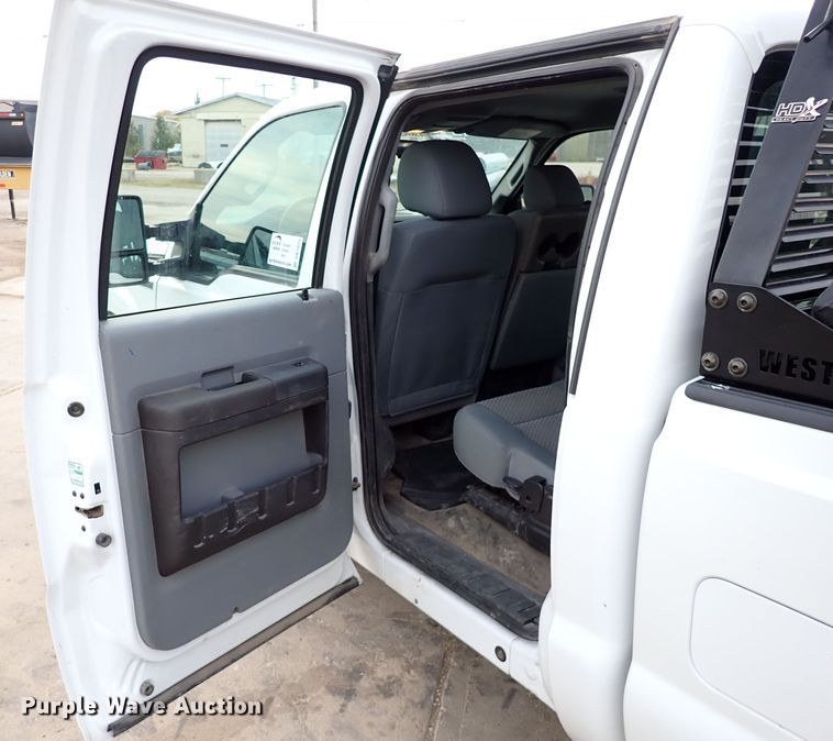 image for item DK1079 2015 Ford F250 Super Duty XL  Crew Cab pickup truck