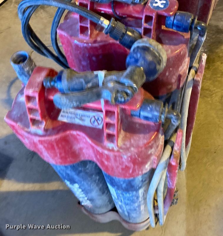 image for item DL2250 (3) Makinex pressurized water tanks