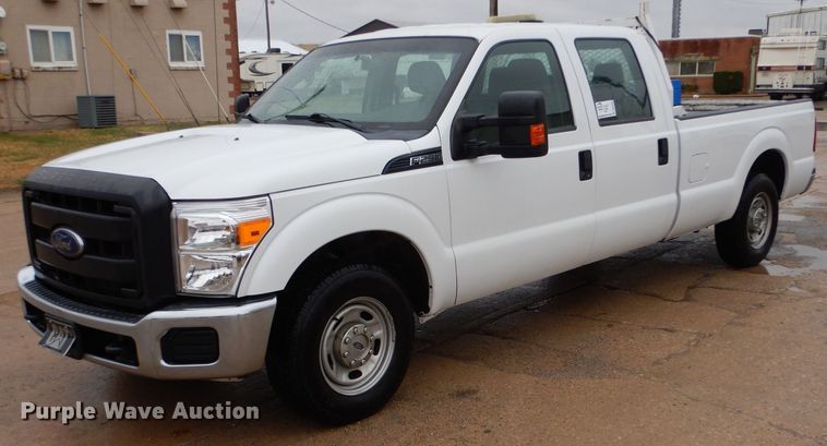 image for item DN5493 2015 Ford F250 Super Duty  Crew Cab pickup truck