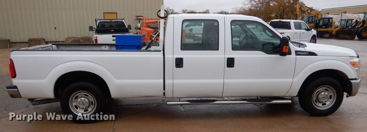 image for item DN5493 2015 Ford F250 Super Duty  Crew Cab pickup truck