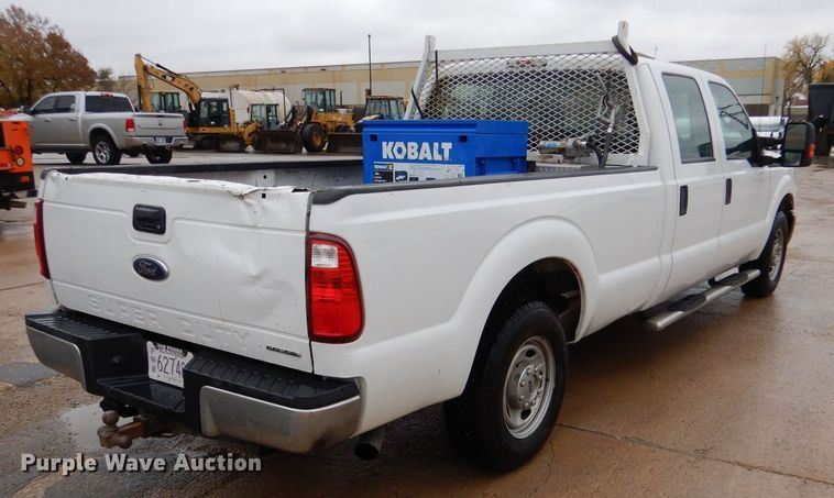 image for item DN5493 2015 Ford F250 Super Duty  Crew Cab pickup truck