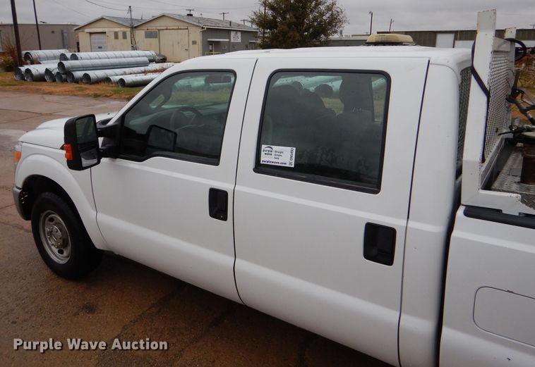 image for item DN5493 2015 Ford F250 Super Duty  Crew Cab pickup truck