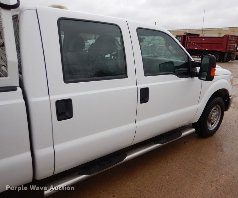 image for item DN5493 2015 Ford F250 Super Duty  Crew Cab pickup truck