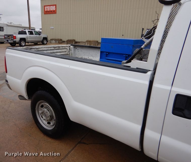 image for item DN5493 2015 Ford F250 Super Duty  Crew Cab pickup truck