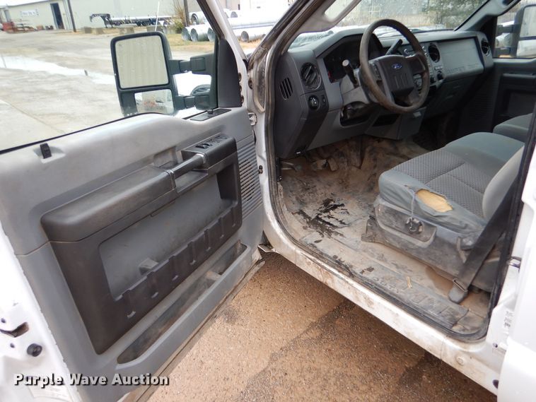 image for item DN5493 2015 Ford F250 Super Duty  Crew Cab pickup truck