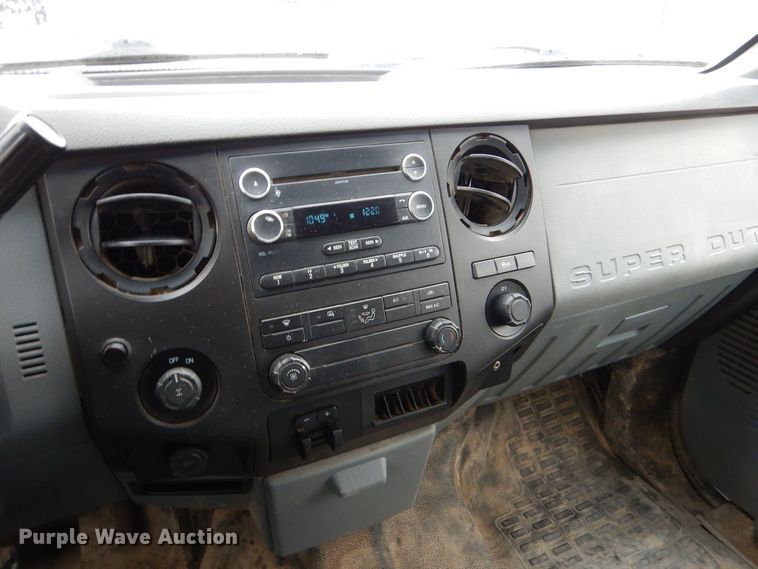 image for item DN5493 2015 Ford F250 Super Duty  Crew Cab pickup truck