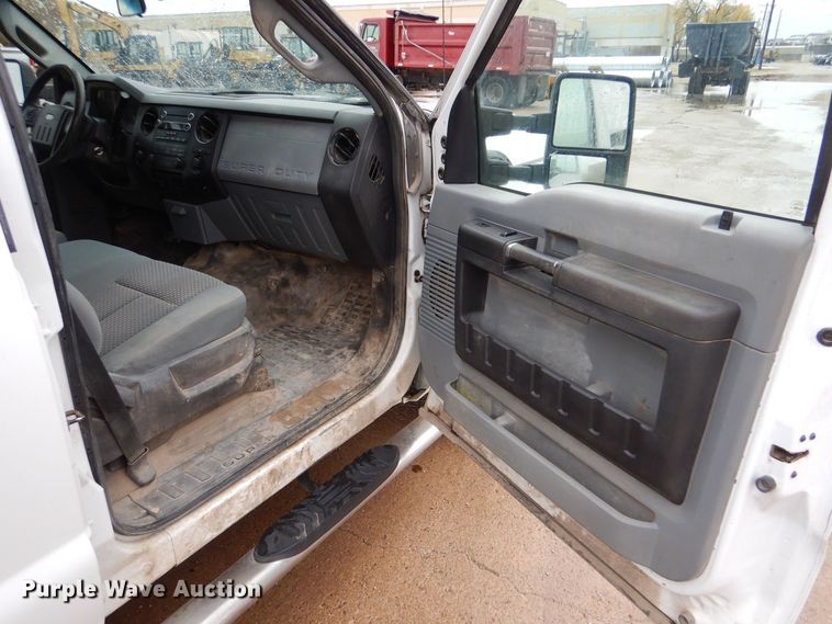 image for item DN5493 2015 Ford F250 Super Duty  Crew Cab pickup truck