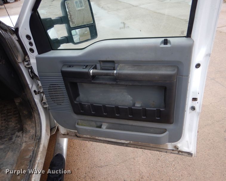 image for item DN5493 2015 Ford F250 Super Duty  Crew Cab pickup truck