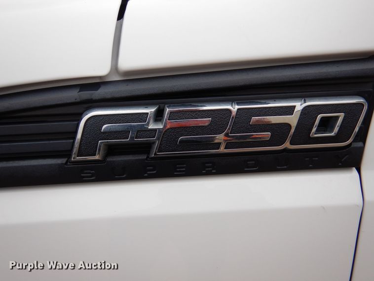 image for item DN5493 2015 Ford F250 Super Duty  Crew Cab pickup truck