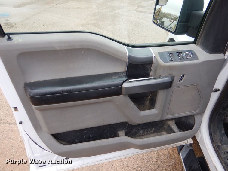 image for item DN5494 2016 Ford F150 XLT  SuperCrew pickup truck