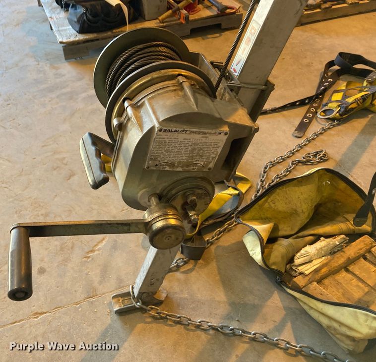 image for item DN6975 DBI/SALA 1850-077  hoist