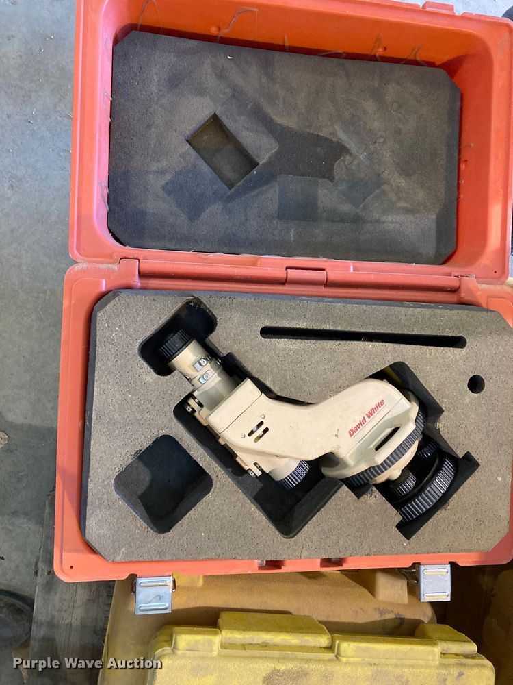 image for item DN6982 Surveying equipment