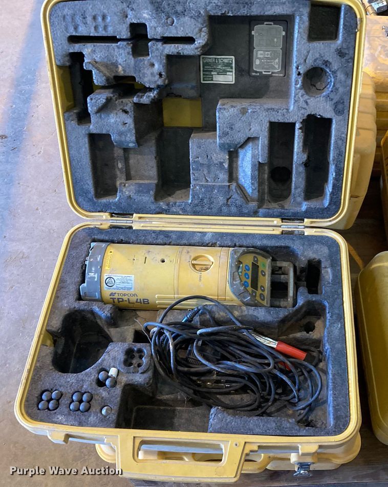 image for item DN6982 Surveying equipment