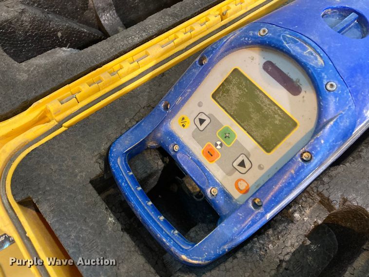 image for item DN6982 Surveying equipment