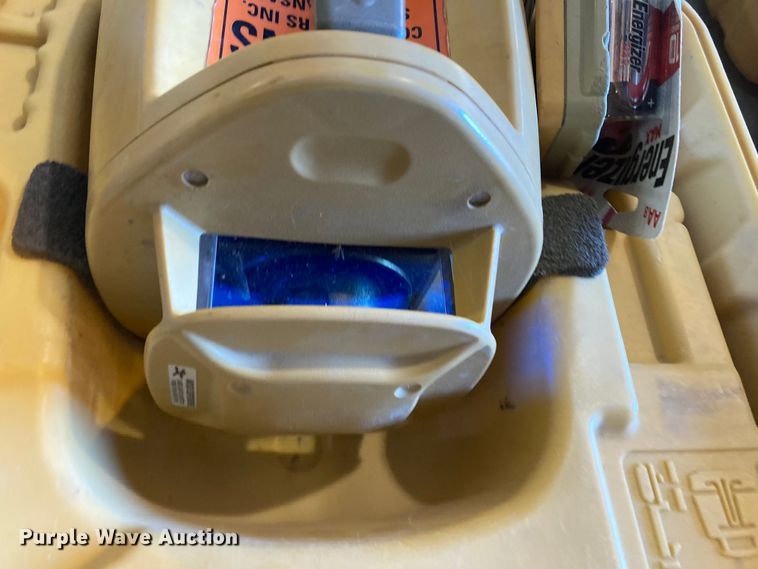 image for item DN6982 Surveying equipment