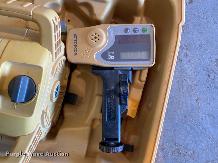 image for item DN6982 Surveying equipment