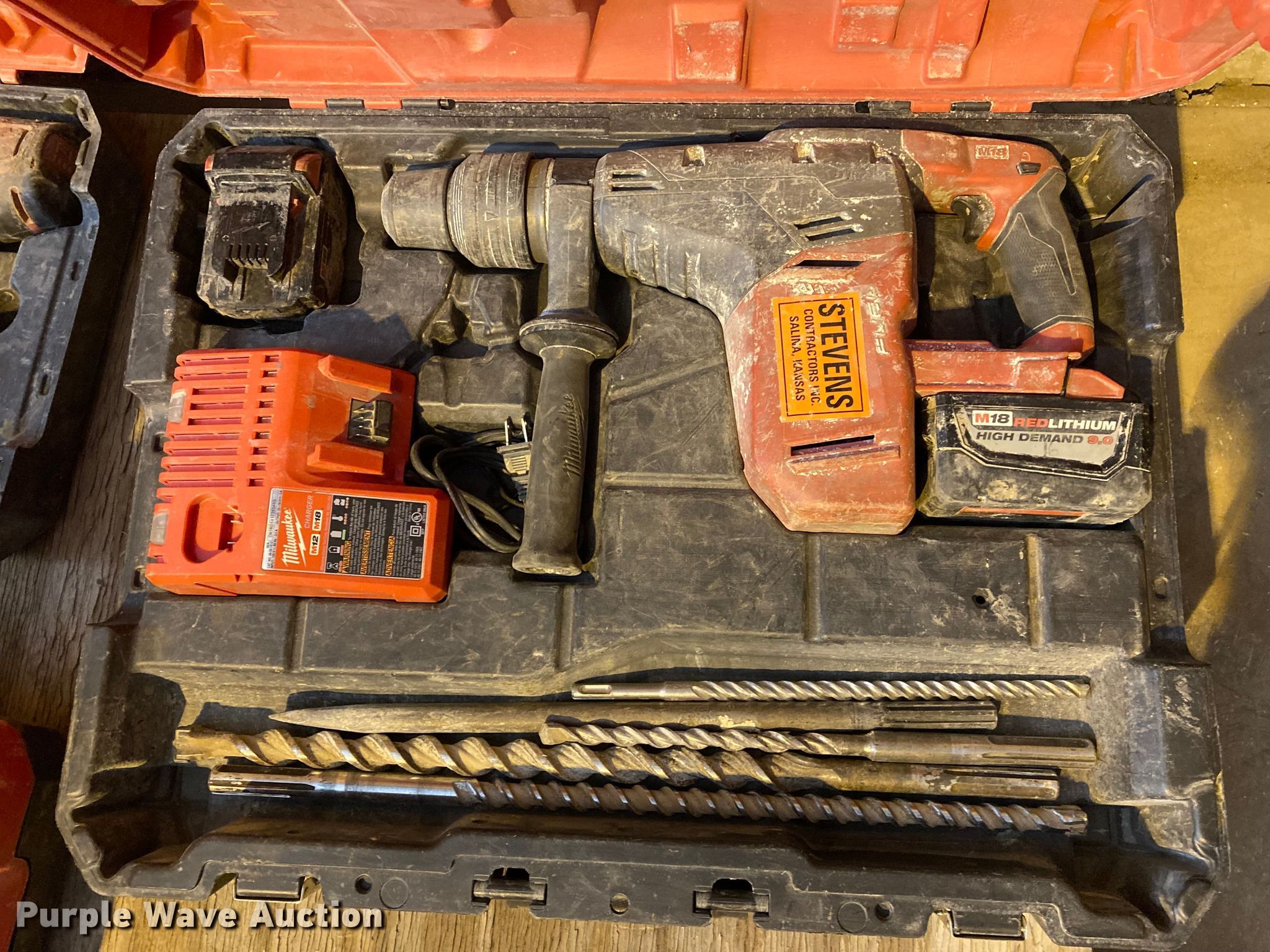 Milwaukee tools in Salina, KS Item DN6950 sold Purple Wave