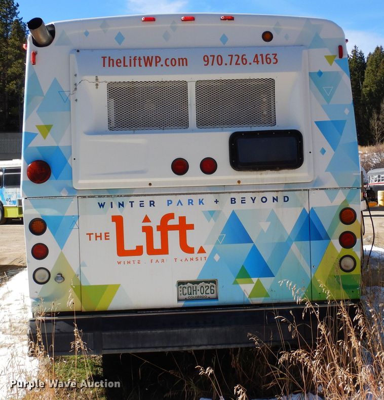 image for item DF8193 2000 Orion  shuttle bus