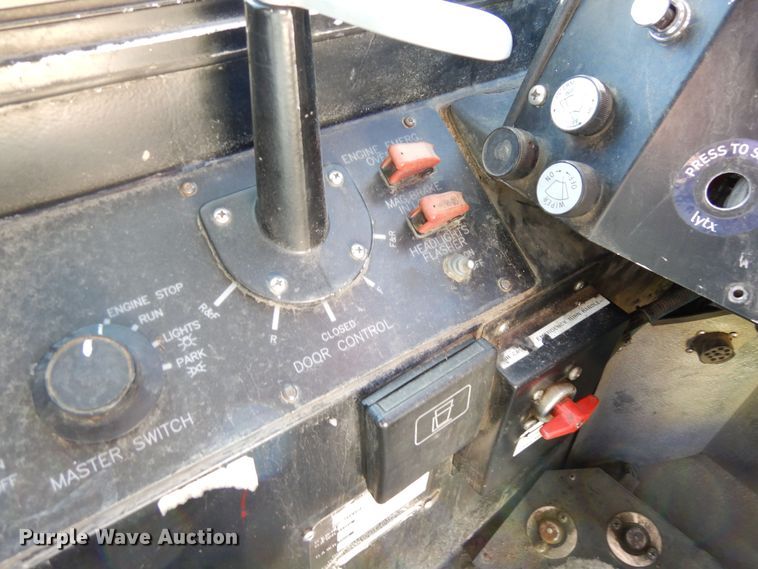 image for item DF8193 2000 Orion  shuttle bus