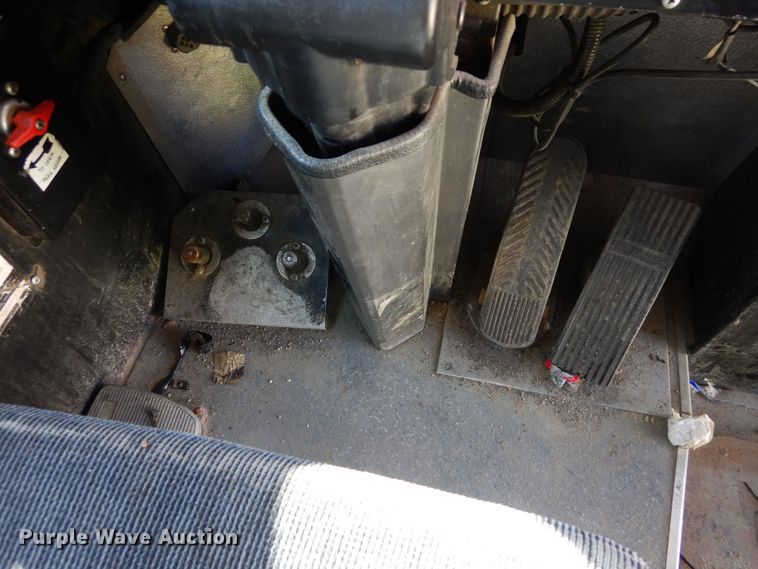 image for item DF8193 2000 Orion  shuttle bus