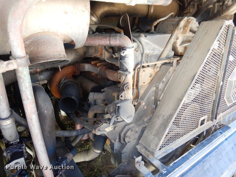 image for item DF8193 2000 Orion  shuttle bus