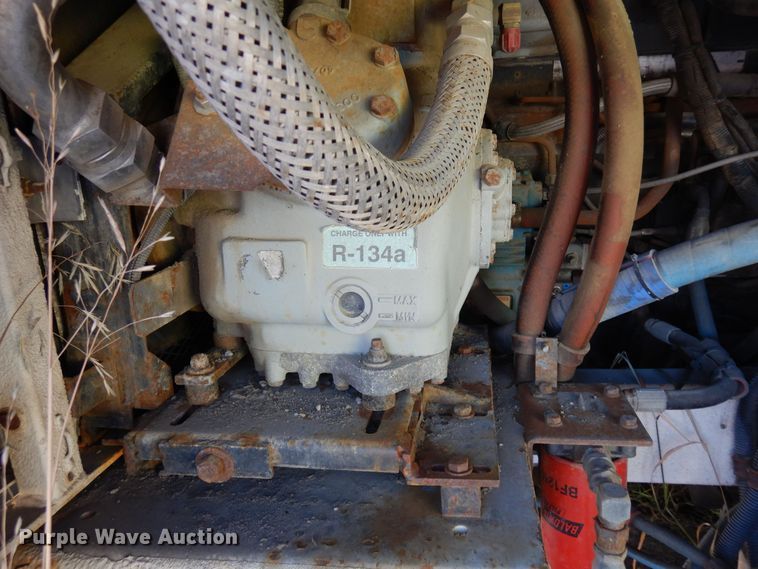 image for item DF8193 2000 Orion  shuttle bus