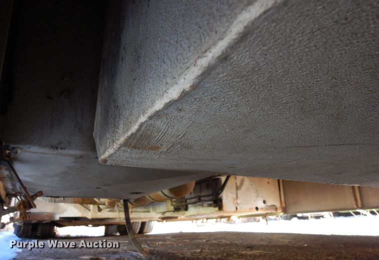 image for item DF8193 2000 Orion  shuttle bus