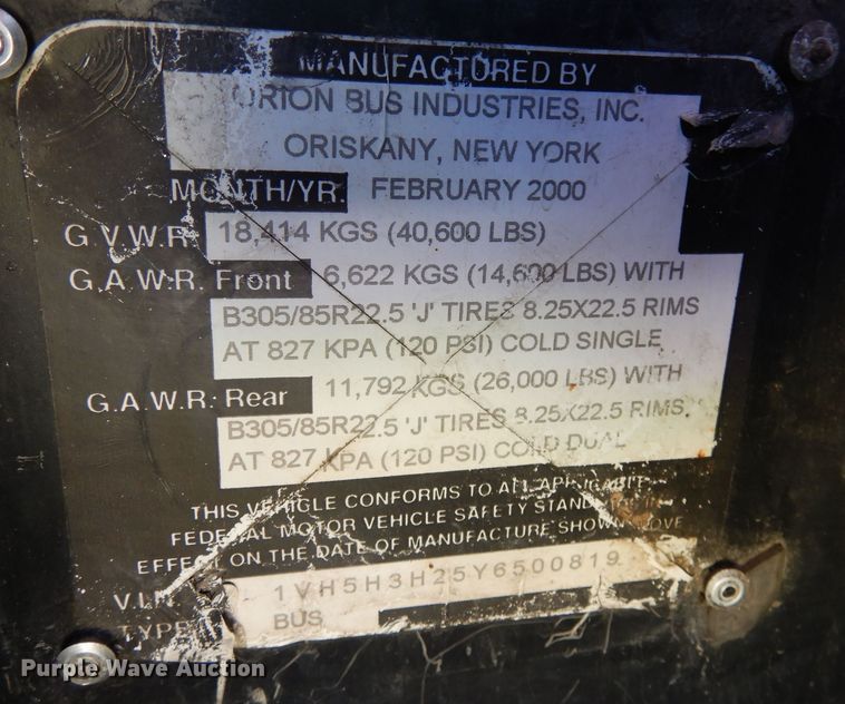 image for item DF8193 2000 Orion  shuttle bus