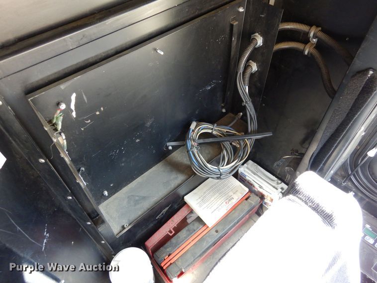 image for item DF8194 2000 Orion  shuttle bus