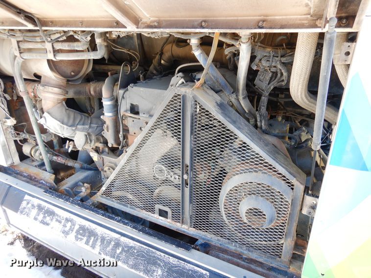 image for item DF8194 2000 Orion  shuttle bus