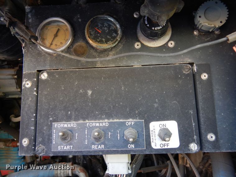 image for item DF8194 2000 Orion  shuttle bus