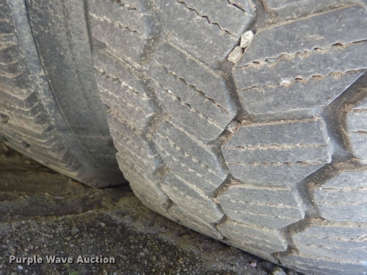 image for item DF8194 2000 Orion  shuttle bus