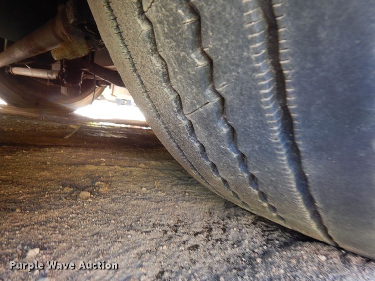 image for item DF8194 2000 Orion  shuttle bus