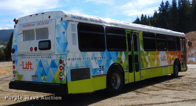 image for item DF8196 2000 Orion  shuttle bus