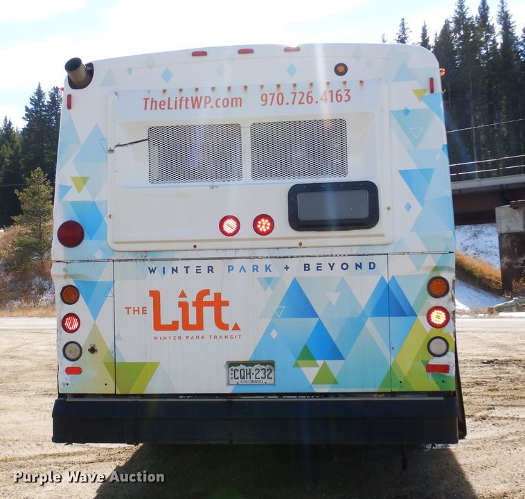 image for item DF8196 2000 Orion  shuttle bus