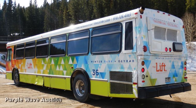 image for item DF8196 2000 Orion  shuttle bus