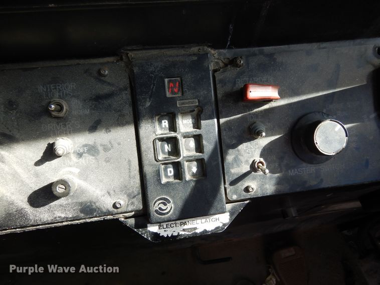 image for item DF8196 2000 Orion  shuttle bus