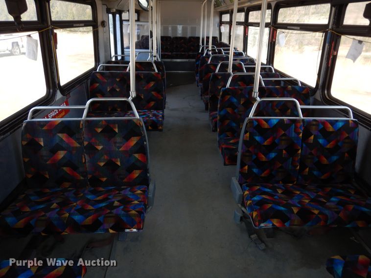 image for item DF8196 2000 Orion  shuttle bus