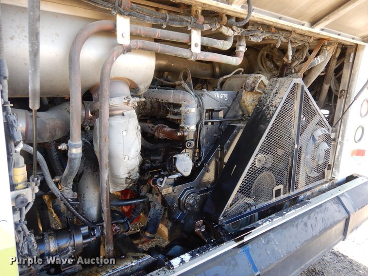 image for item DF8196 2000 Orion  shuttle bus