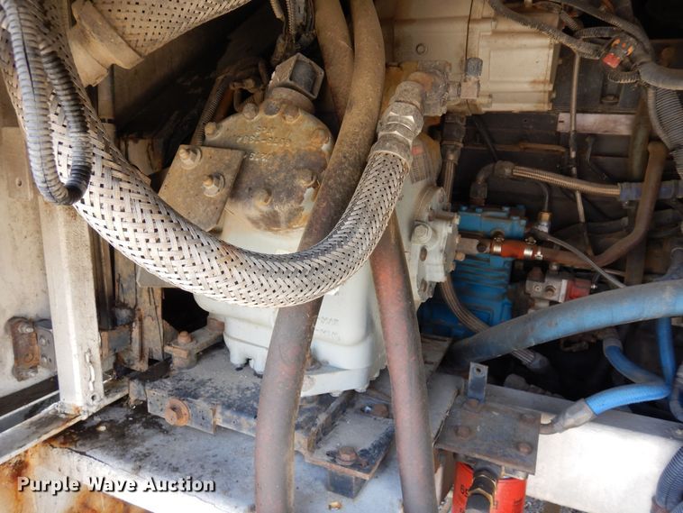 image for item DF8196 2000 Orion  shuttle bus