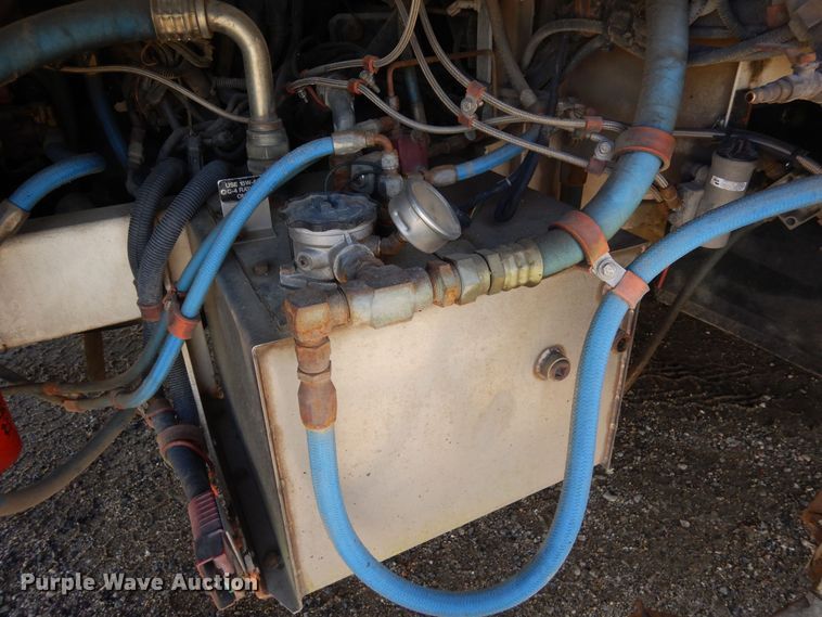 image for item DF8196 2000 Orion  shuttle bus